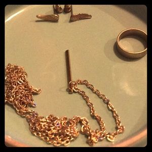 Selling unwanted jewelry (Sorry for lightening)